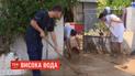 На острове Эвбея в Греции паводки унесли жизни по меньшей мере восьми человек