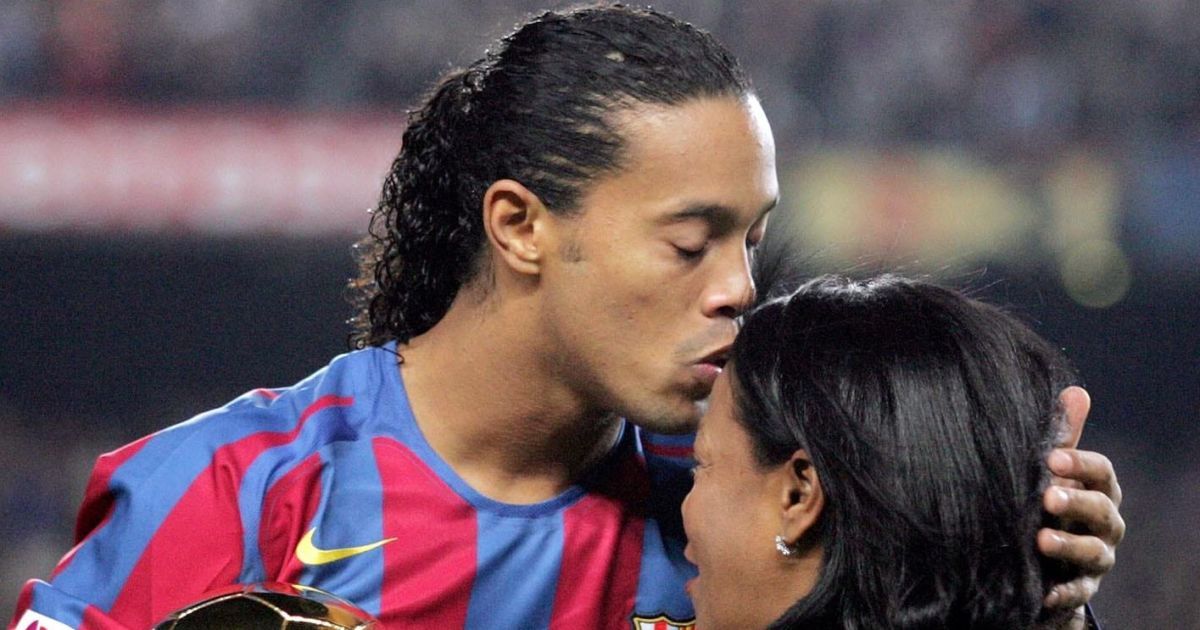 twitter.com/fcbarcelona_br