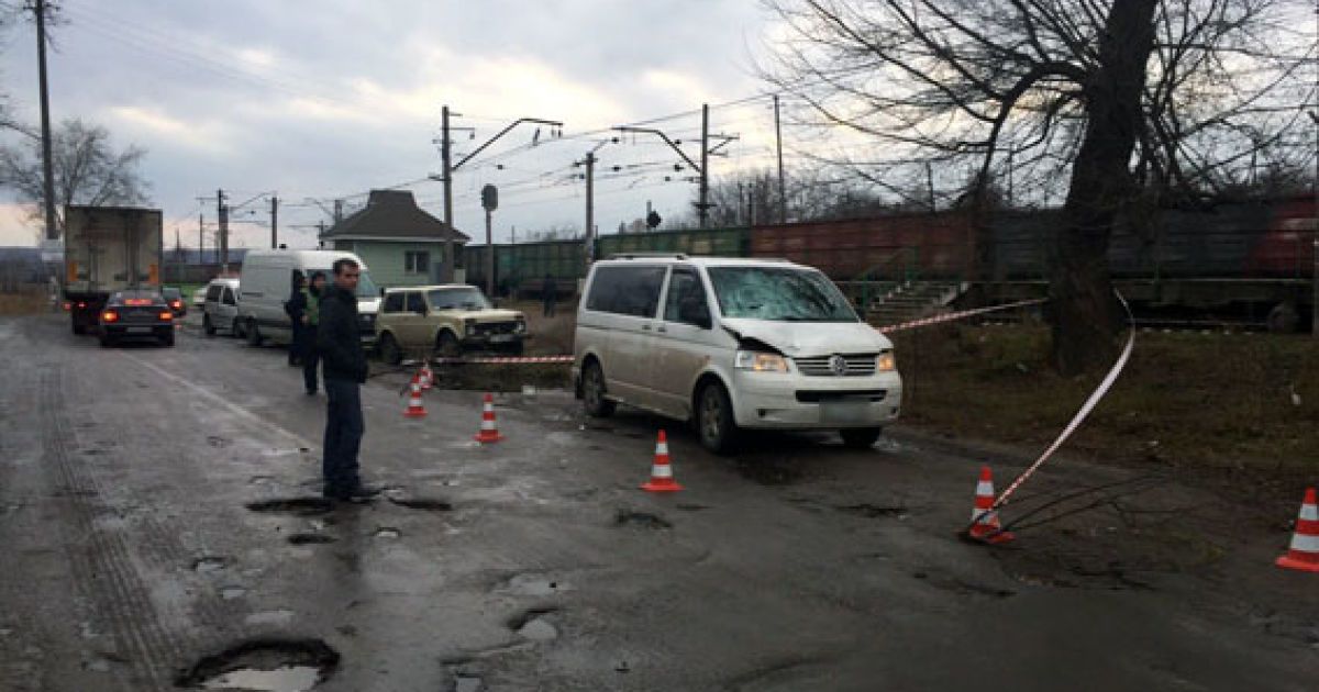 На Харьковщине злоумышленники забросили жертву аварии в багажник и оставили умирать