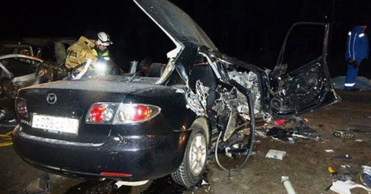 В России в ДТП погибли 10 человек, среди них 4 ребенка