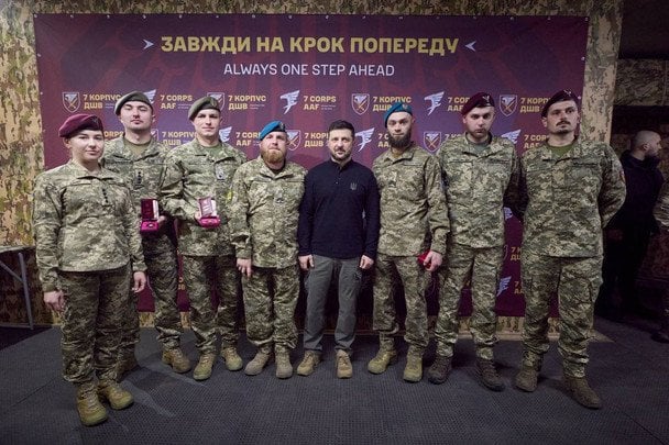 Volodymyr Zelenskyy with Ukrainian servicemen / © Volodymyr Zelenskyy