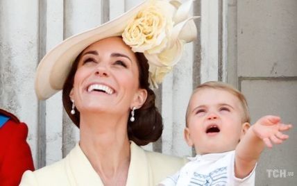 Принцу Луи 4 года: герцог и герцогиня Кембриджские показали новые официальные фото младшего сына