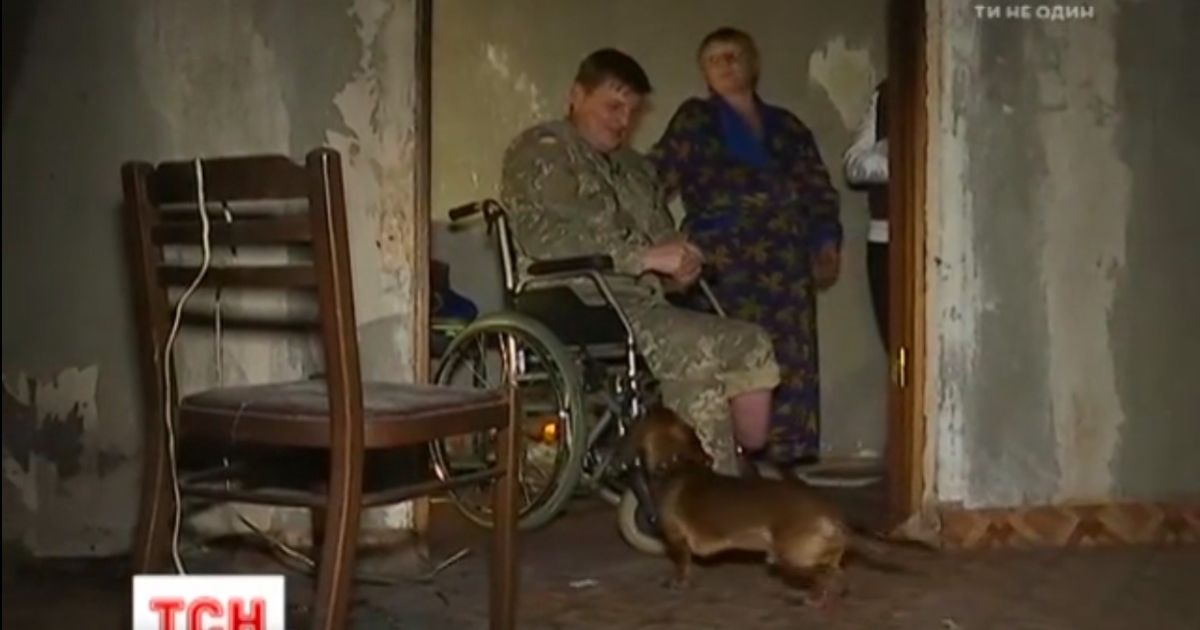 АТОвець на інвалідному візку героїчно врятував від пожежі свою мати та собаку