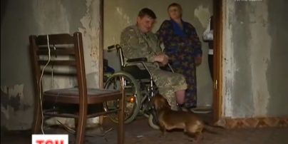 АТОвець на інвалідному візку героїчно врятував від пожежі свою мати та собаку