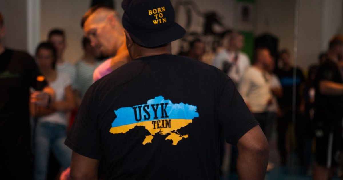 Александр Усик провел открытую тренировку перед боем за чемпионский титул. / © k2ukraine.com