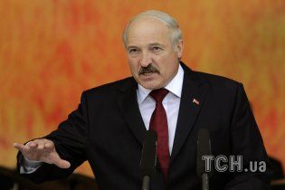 Лукашенко ткнул носом Россию, что в ее колбасе есть туалетная бумага и соя