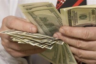 Завтра милиция начнет гонять уличных валютчиков
