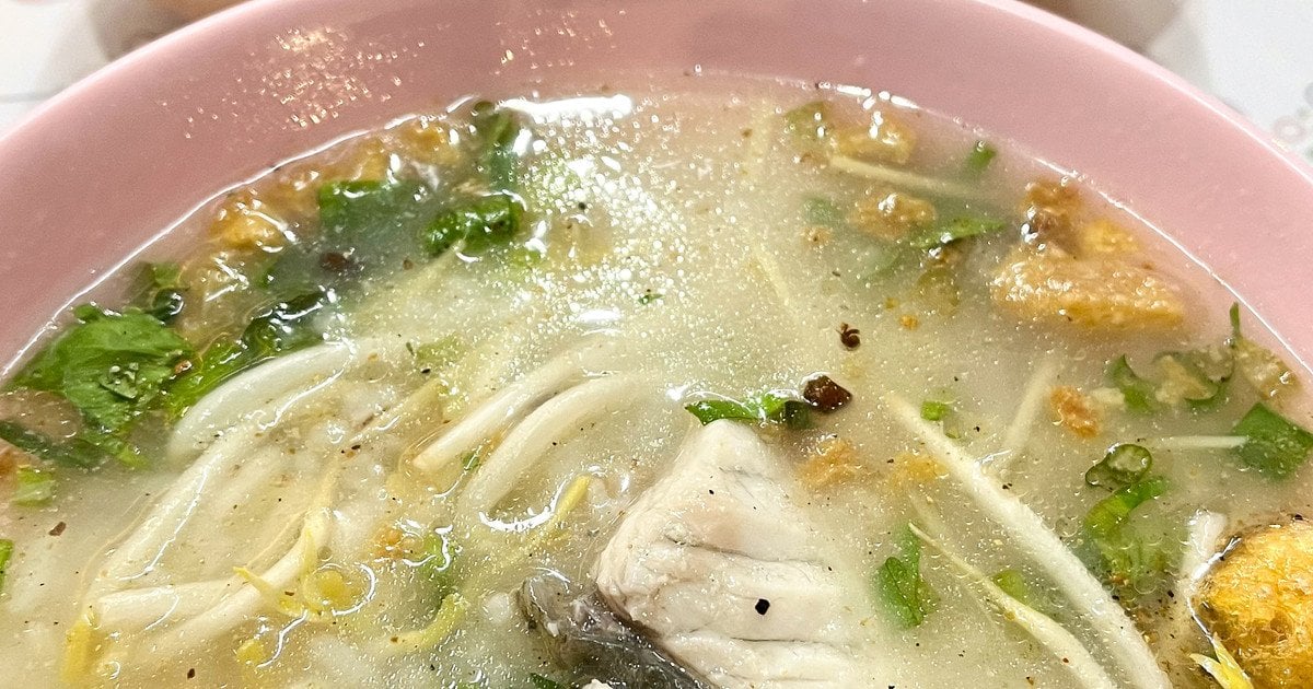 Рибний суп із вермішеллю