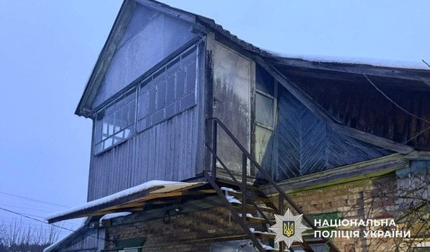 Чоловік вчинив насильницькі дії щодо малолітньої дівчинки  / © Національна поліція Київської області