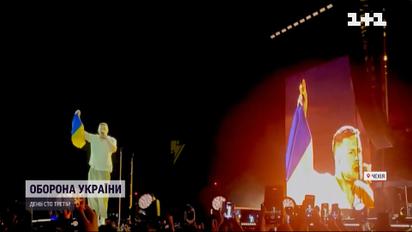 Imagine Dragons подняли украинский флаг на сцене в Праге