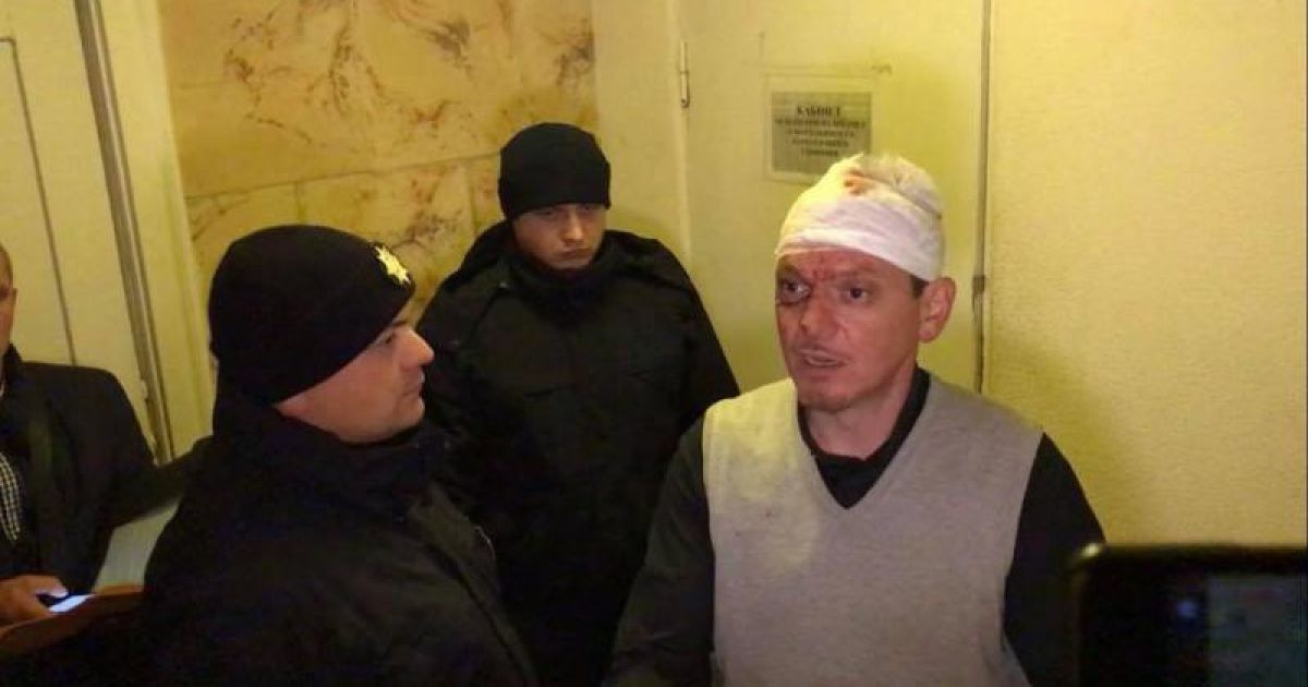 священик Дмитро