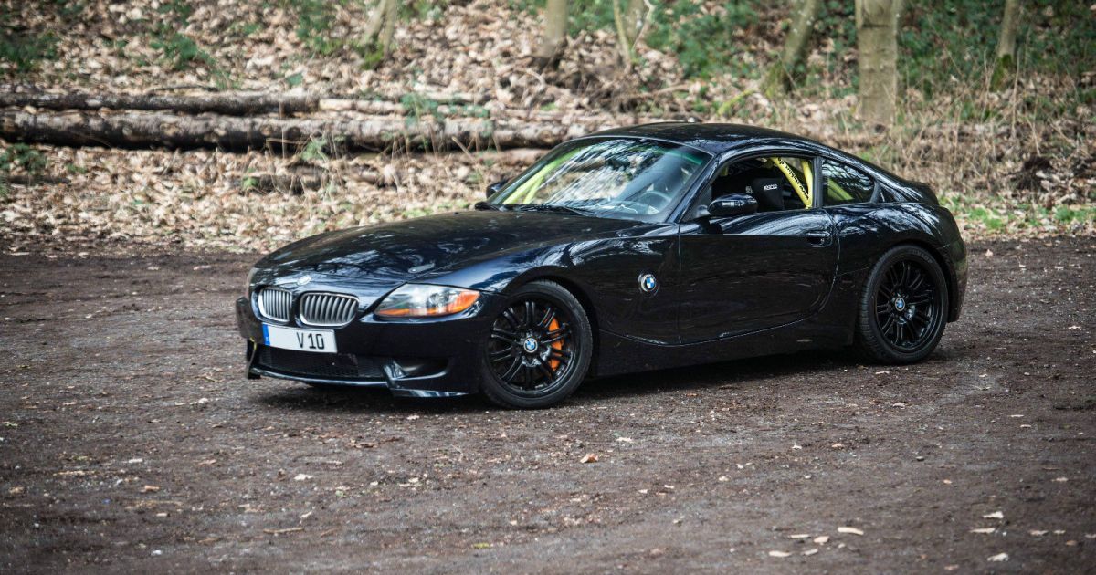 На аукцион выставили BMW Z4 с двигателем от суперкара Dodge Viper