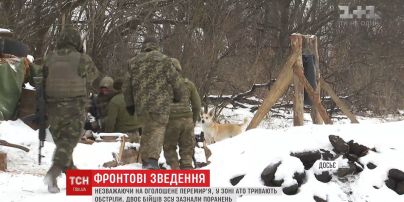 На фронті 2 українських вояків отримали поранення, ще двоє потрапили у полон