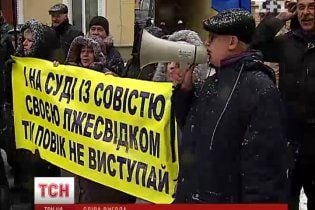 Богачи лишают слепых киевлян единственной базы отдыха