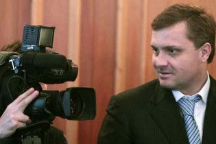 Глава Адміністрації Януковича заробив удвічі більше за Ріната Ахметова