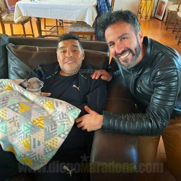 Марадона со своим врачом (instagram.com/maradona)