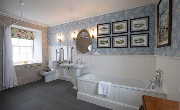  / © www.castleofmey.org.uk