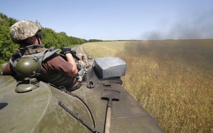 Боевики продолжают обстреливать украинских военных, несмотря на "режим тишины". Дайджест АТО