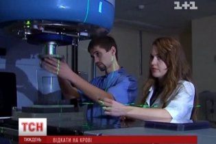 В Україні дорога апаратура для порятунку життя стоїть в медзакладах запакованою