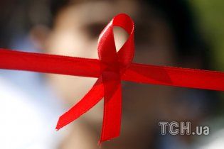 Ученые научились лечить ВИЧ генетически модифицированными стволовыми клетками