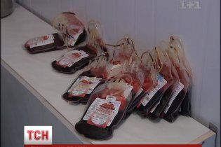 Украинцы массово "подхватывают" гепатит С во время переливания крови