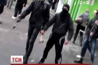 В Украине появились "робингуды", которые крушат казино и наркопритоны