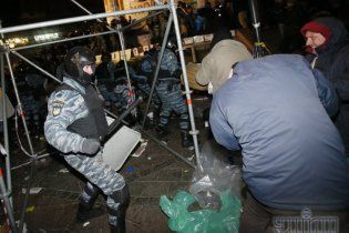 Набрав чинності закон, який надає амністію учасникам мирних протестів в Україні