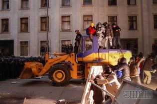 Корчинский после штурма Банковой уехал в Россию, а полковник "Беркута" мог заниматься провокациями
