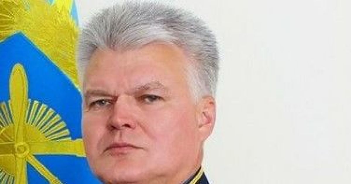 Віддавав накази бомбити мирні міста України: розвідка оприлюднила ім'я та особисті дані генерала РФ