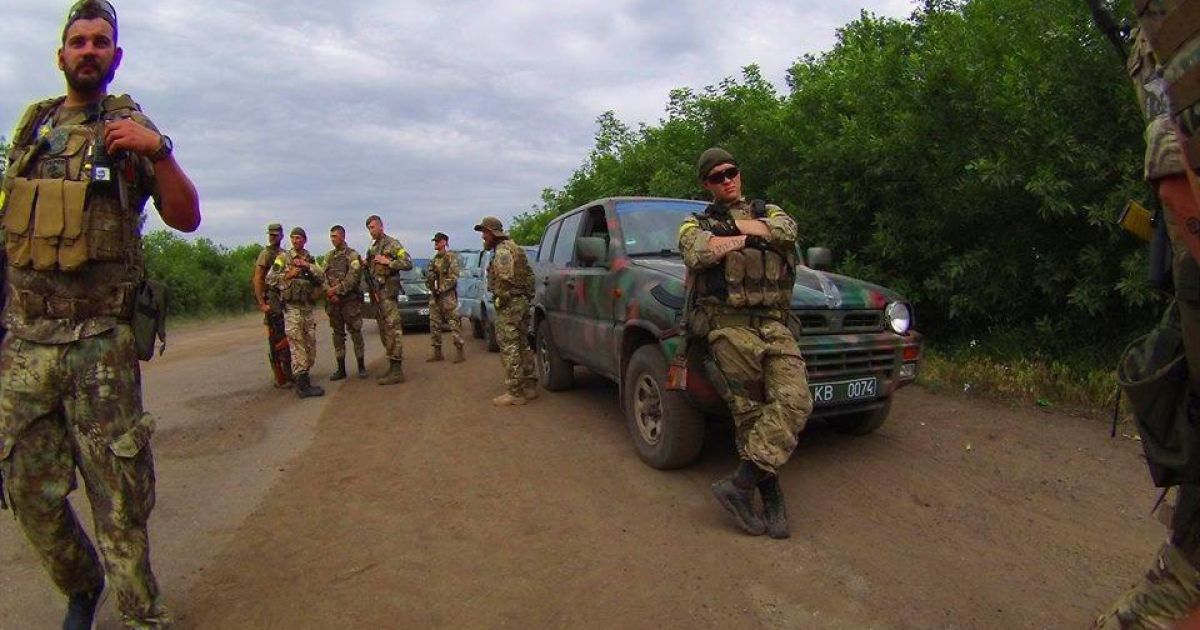 Во время допроса удалось установить личность взятого в плен диверсанта / © Facebook.com/sv.marya