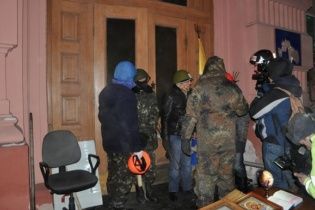В милиции взялись за захват здания Минюста