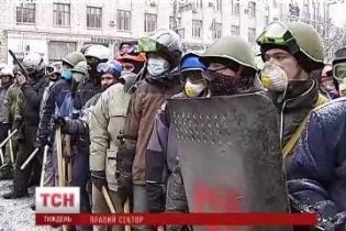 "Правий сектор" може перетворитись на партію і піти на вибори