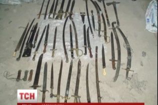 В особняке Пшонки нашли уникальное оружие, которое 4 года назад милиция отобрала у коллекционера