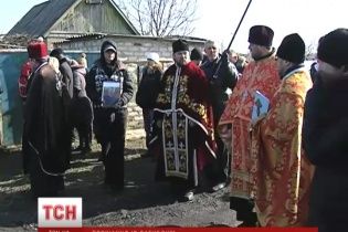 На Донетчине похоронили убитого 7-ю пулями бойца "Небесной сотни"