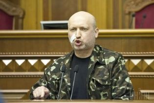 Турчинов: передвижение российских военных в Крыму расценят, как военную агрессию