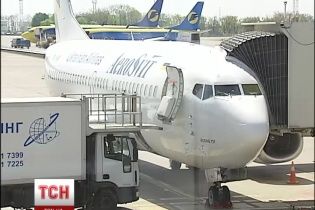 Янукович продолжает зарабатывать миллионы на "Борисполе"