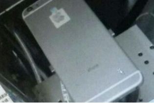 В интернет попали фото iPhone 6 прямо с завода