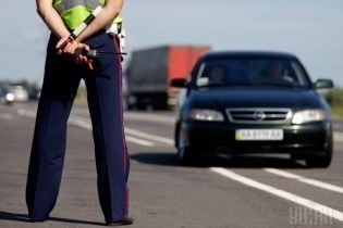Осенью инспекторы ГАИ будуть обозначать проблемные авто GPS-маячками