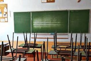 На Донеччині сепаратисти залишили дітей фактично без доступу до освіти та продуктів