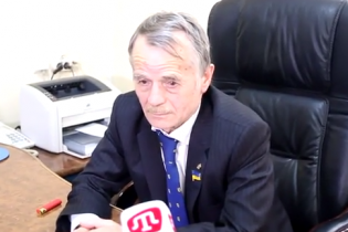 Джемілєв не поїде до Криму через загрозу відкритих протистоянь