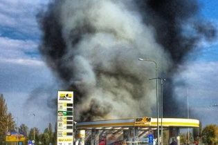 На Київщині стався вибух на автозаправній станції, троє людей загинуло
