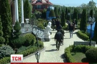 Имение Пшонки стало убежищем для беженцев из Крыма и Востока