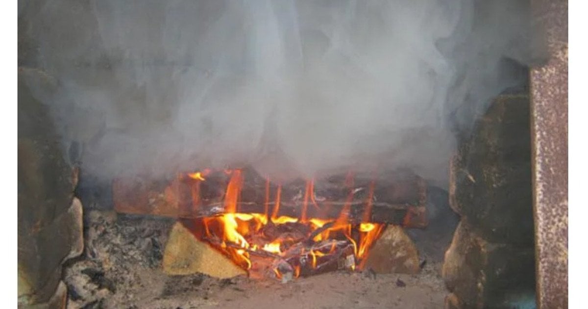 Чому димить піч