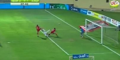 У Єгипті гравець "білих лицарів" забив приголомшливий гол "ножицями"