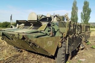 Колона російської бронетехніки перетнула український кордон - журналіст