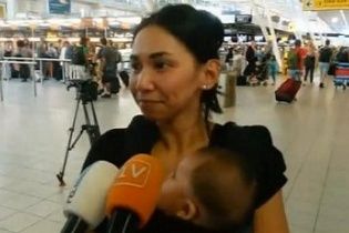 Родина з немовлям запізнилася на рейс смерті на малазійському Boeing 777 і вижила