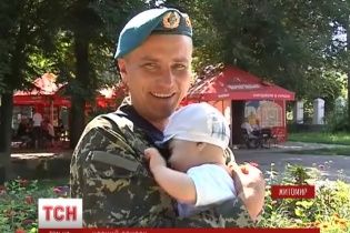 150 обурених десантників вимагають пояснень, чому Міноборони раптово визнало їх "неблагонадійними"