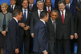 Смотрите онлайн-трансляцию саммита НАТО в Великобритании при участии Порошенко