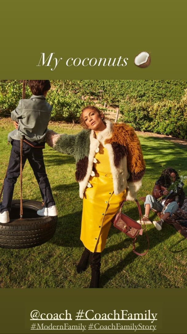  / © instagram.com/jlo