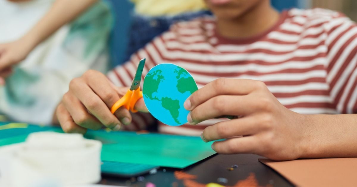 Міністр освіти Оксен Лісовий проти навчання у прифронтових зонах